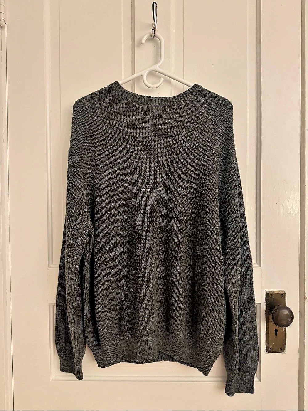 Brandy Melville Gray Knit Sweater Like New